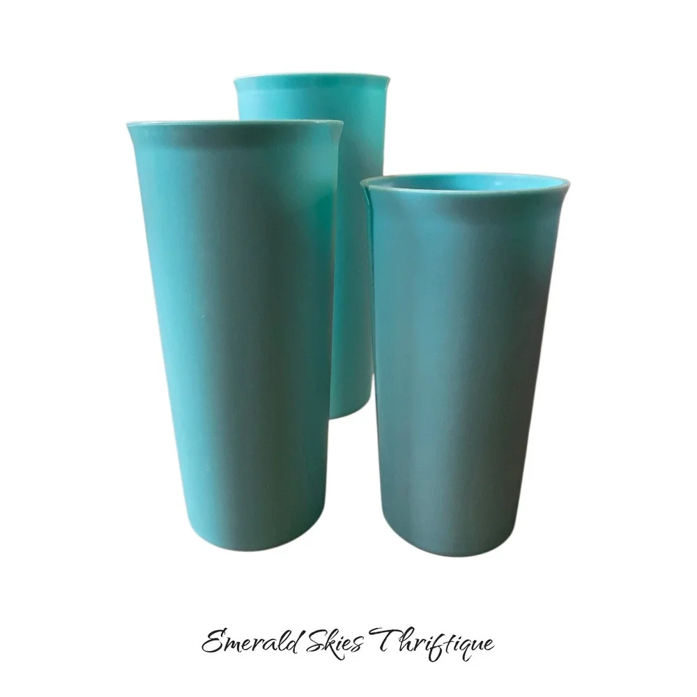 Vintage Set of 9 Plastic Tumblers Cups Teal Mauve Blue Retro Drinkware free ship